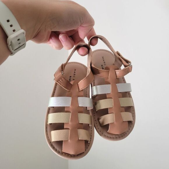 Marc Fisher Tan and Silver Gladiator Sandals Toddler 9 - Picture 1 of 6